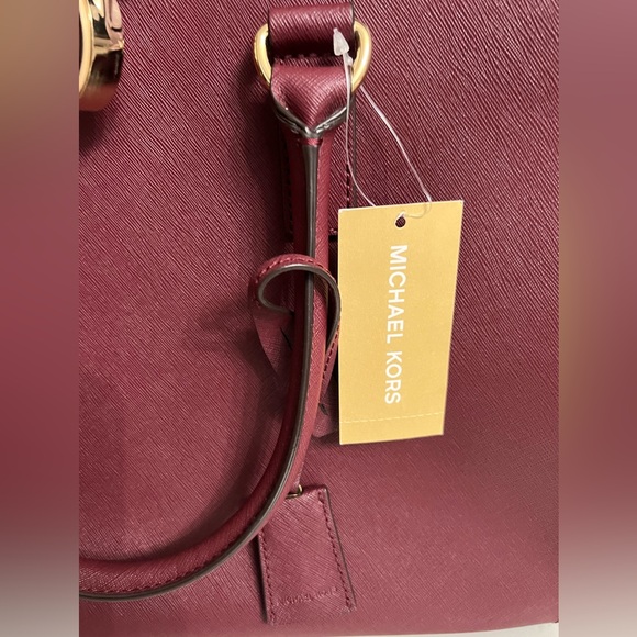 Michael Kors Hamilton Authentic New handbag - Picture 5 of 15